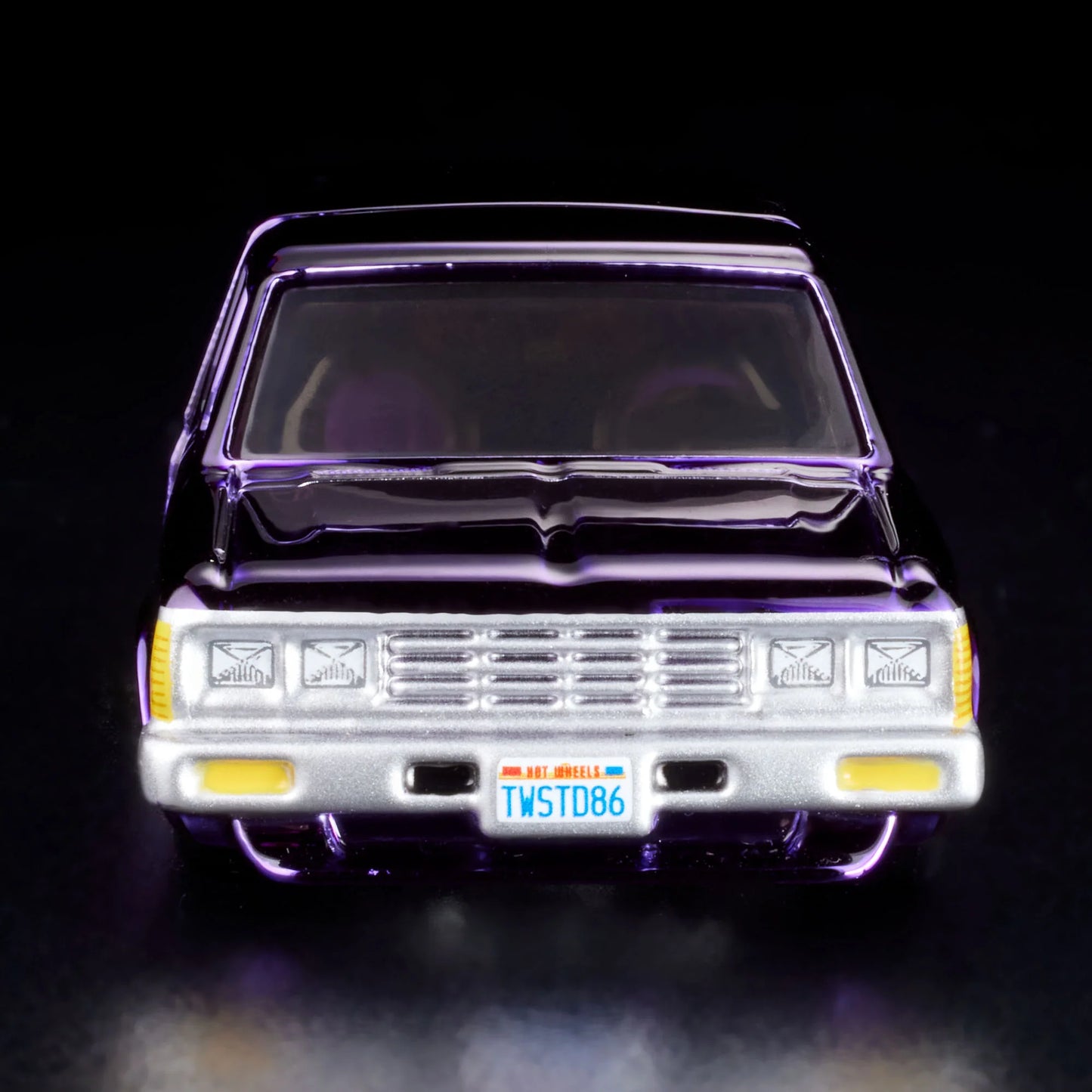 Hot Wheels RLC Exclusive 1986 Nissan 720 King Cab