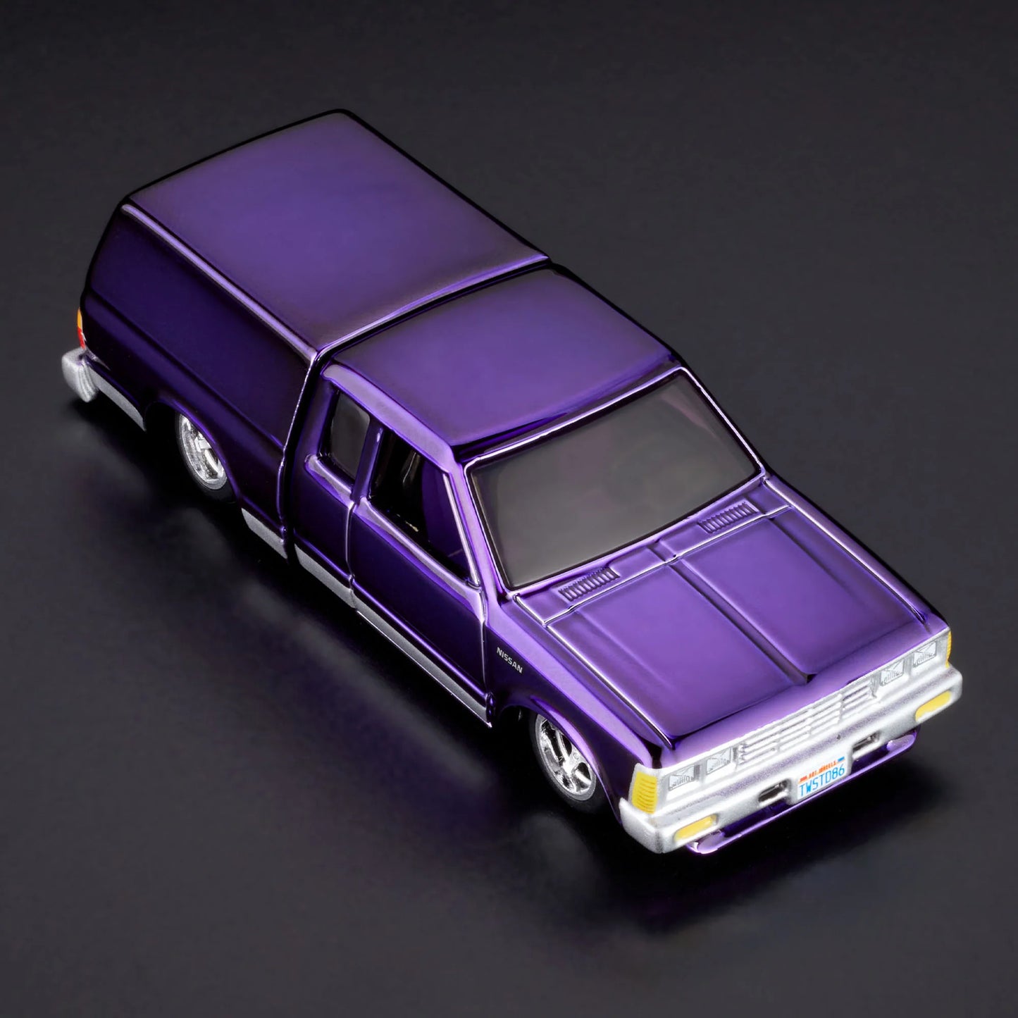 Hot Wheels RLC Exclusive 1986 Nissan 720 King Cab