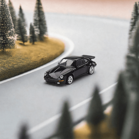 Mini GT 1:64 RUF CTR 1987 – Black - EverydayThreads