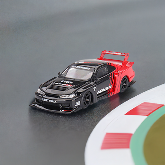 Mini GT 1:64 Nissan LB-Super Silhouette S15 Silvia ADVAN